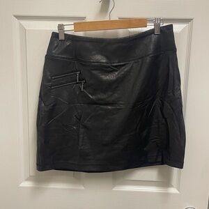 NWT Chase 54 Black Moto Golf Skort